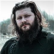 Lezioni di batteria in presenza o online con insegnante qualificato